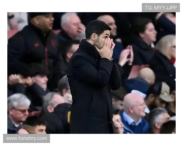 赖特力挺内维尔：为争冠悬念而发声